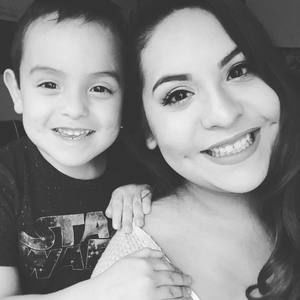 Meet your Posher, Marisa